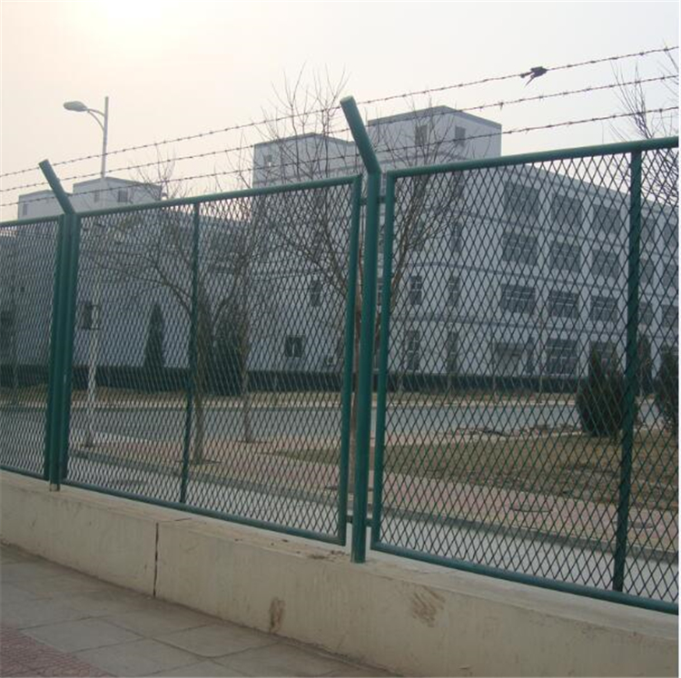 園區外墻隔離網圖片4 園區外墻隔離網圖片4