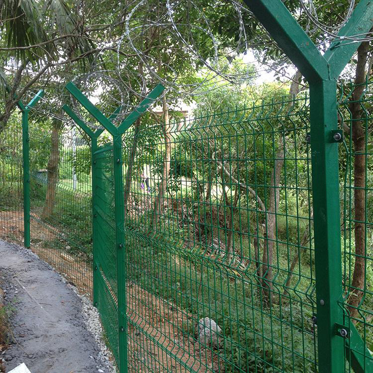 山東機場跑道圍欄網(wǎng)圖片4