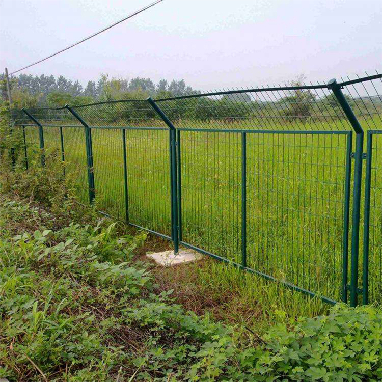 安徽公路圍欄網用途圖片3 安徽公路圍欄網用途圖片3