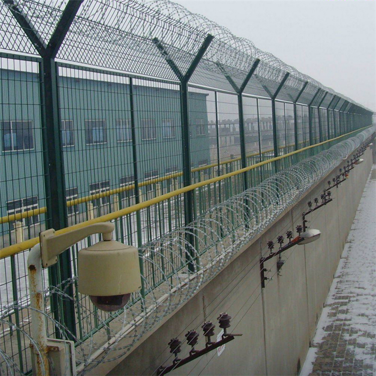監獄巡邏道隔離網圖片1 監獄巡邏道隔離網圖片1