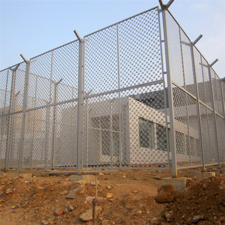 監(jiān)舍樓區(qū)鋼網(wǎng)墻圖片3 監(jiān)舍樓區(qū)鋼網(wǎng)墻圖片3