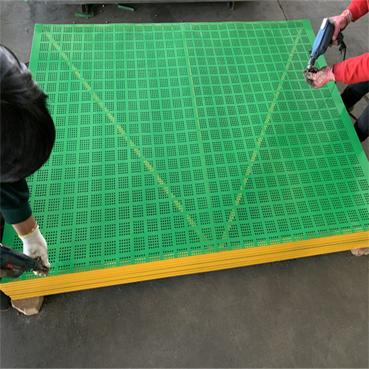 外爬架鋼防護網