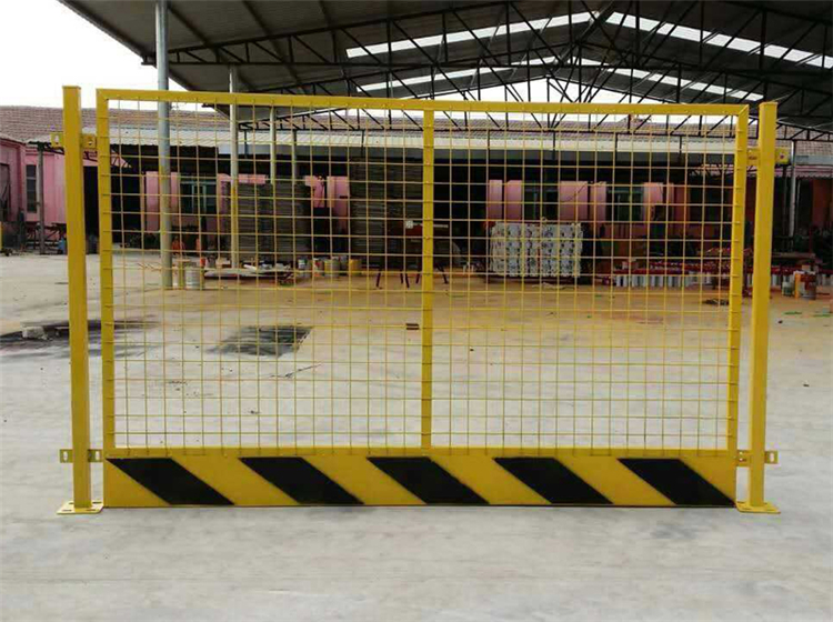 基坑臨邊圍欄網圖片3 基坑臨邊圍欄網圖片3