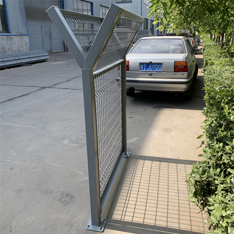 機場圍界鐵絲網(wǎng)圖片3 機場圍界鐵絲網(wǎng)圖片3