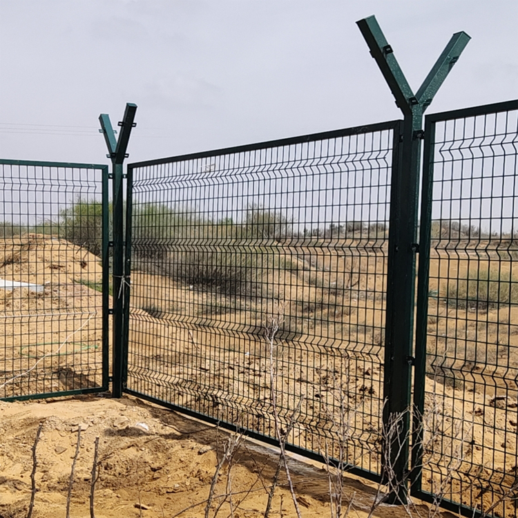 軍用機場圍界防護網圖片4 軍用機場圍界防護網圖片4