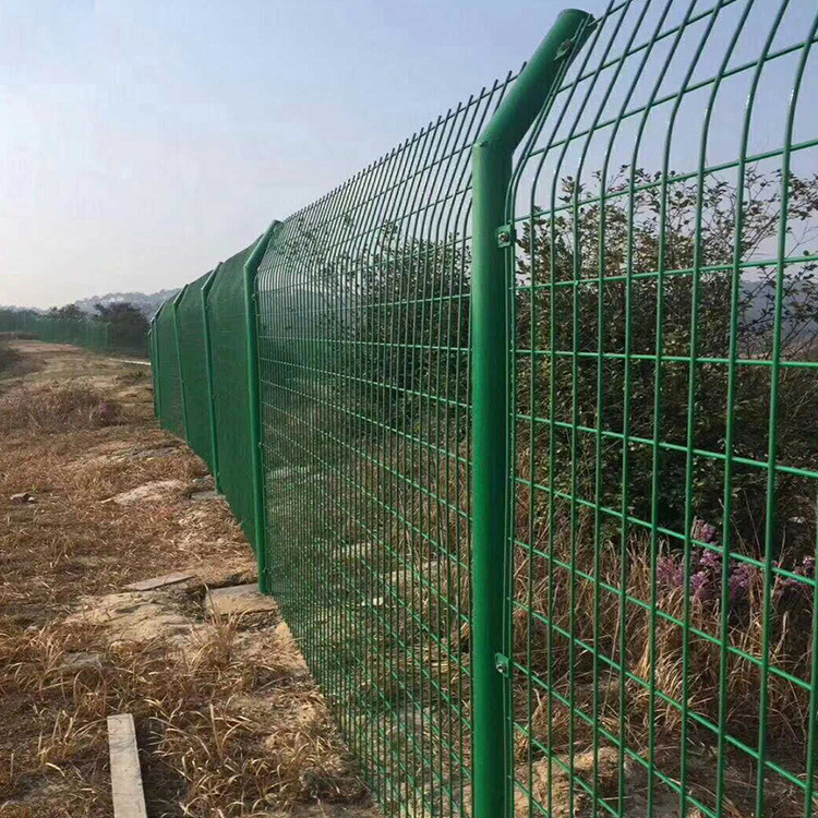 福建光伏電站圍欄網 太陽能發電區圍欄網圖片4 福建光伏電站圍欄網 太陽能發電區圍欄網圖片4