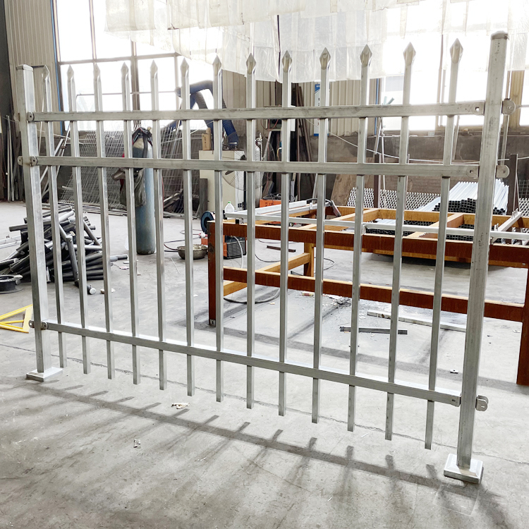 山東航站區鋼格柵圍界圖片3