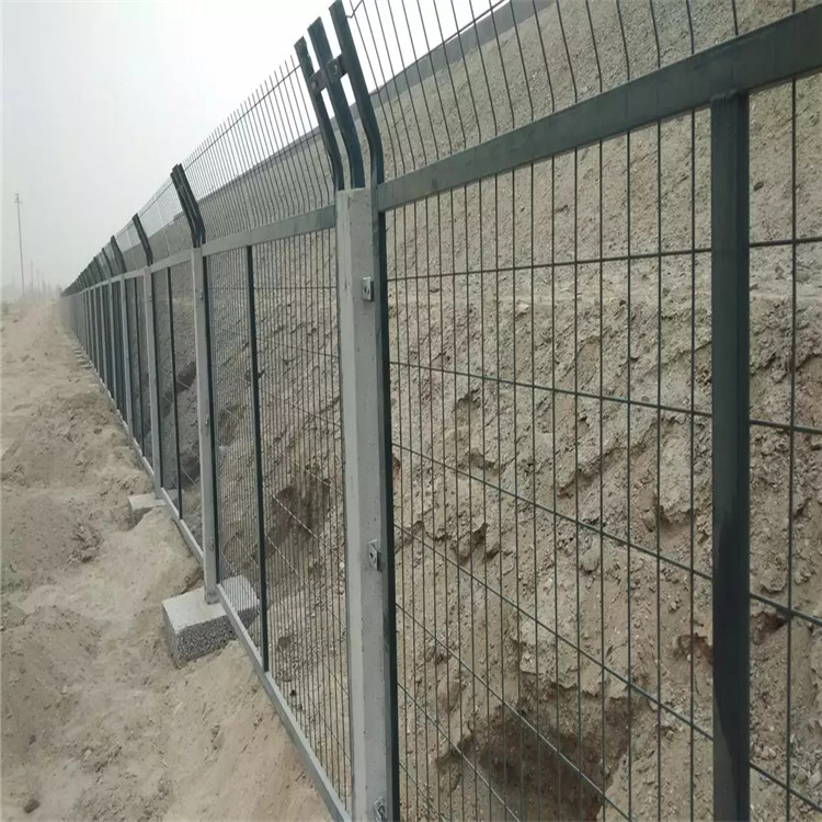 福建鐵路隔離圍擋圖片2 福建鐵路隔離圍擋圖片2