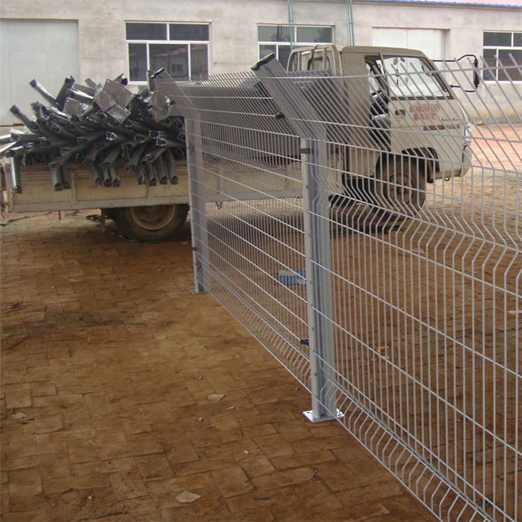 江蘇圍墻鐵絲護欄圖片3