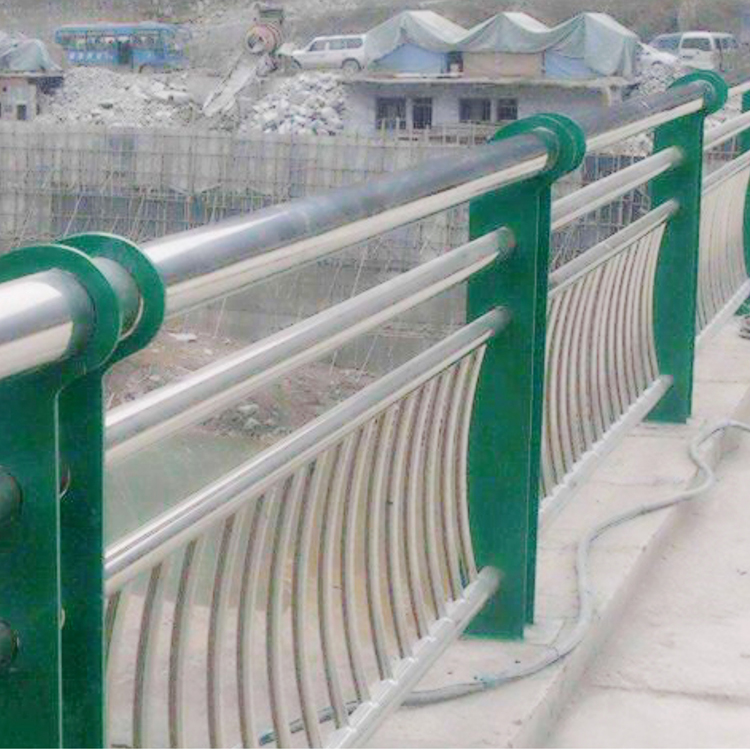 山東高速橋梁護欄圖片3