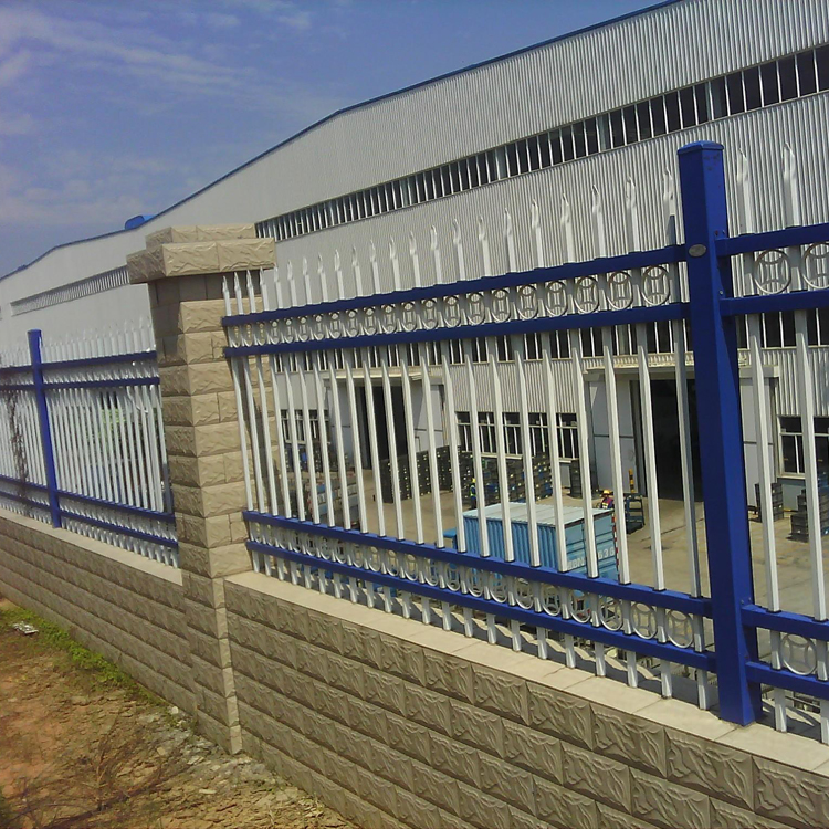 安徽小區圍墻鋅鋼護欄圖片3