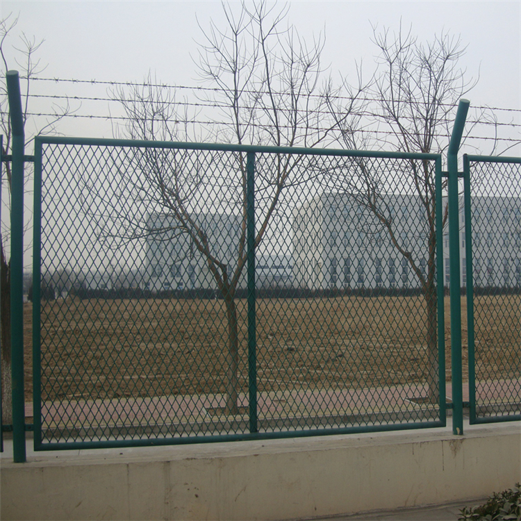 四川海關(guān)鐵絲圍擋圖片3