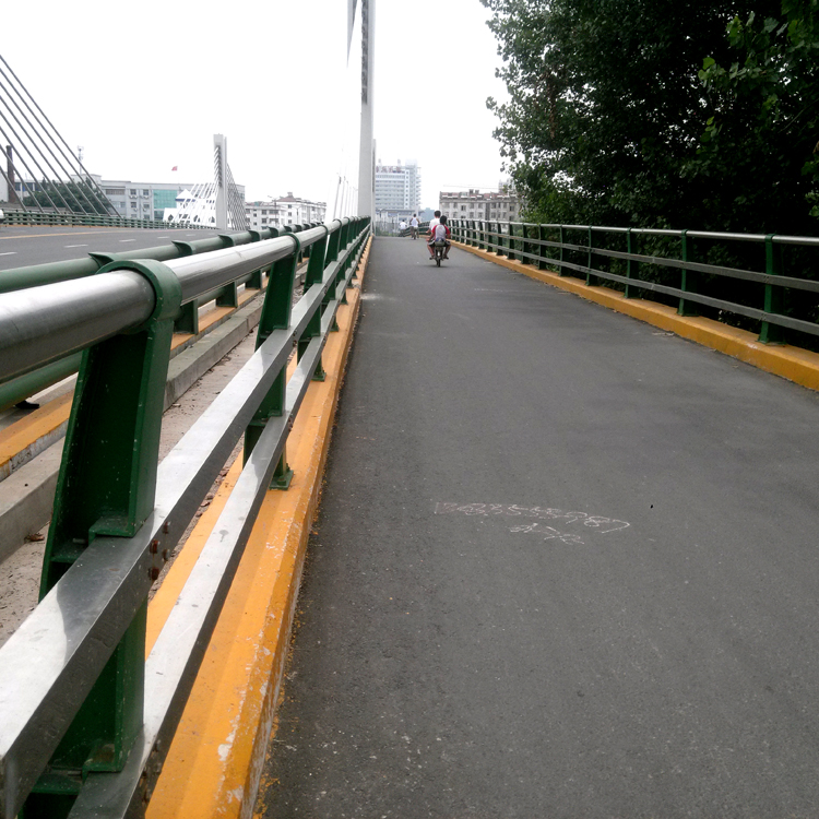 山東景區橋梁防護欄圖片2