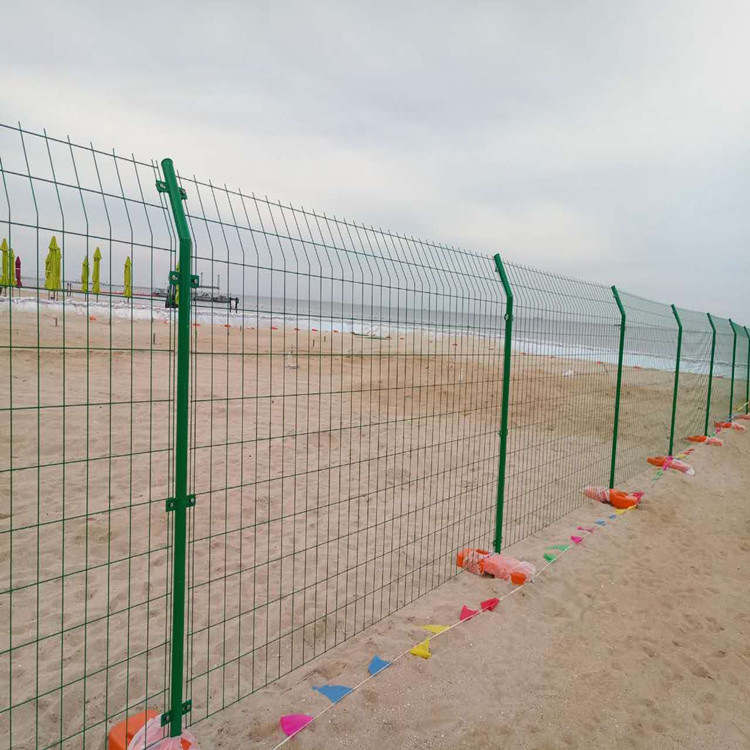 新疆光伏電站護欄網圖片4