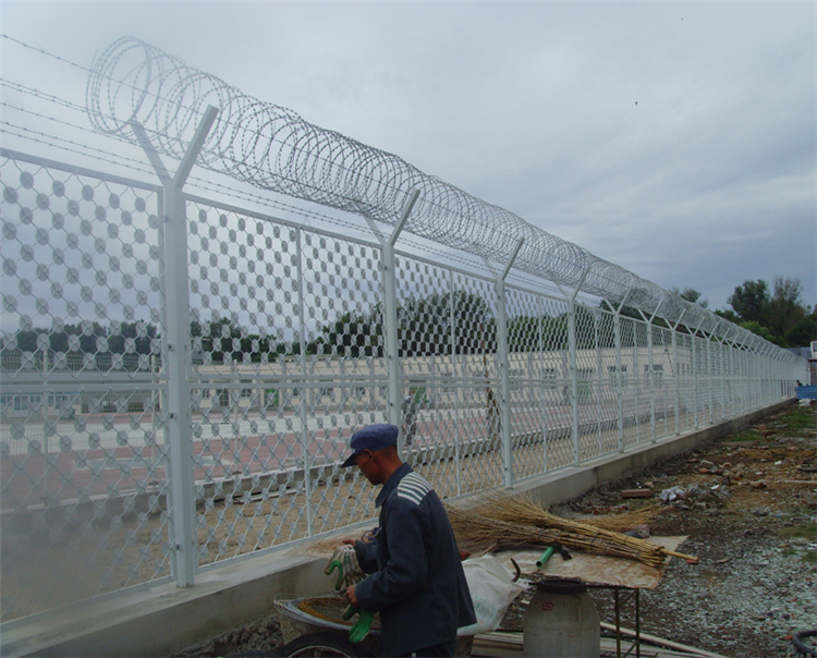 四川監(jiān)獄梅花刺片圍網(wǎng)圖片3 四川監(jiān)獄梅花刺片圍網(wǎng)圖片3