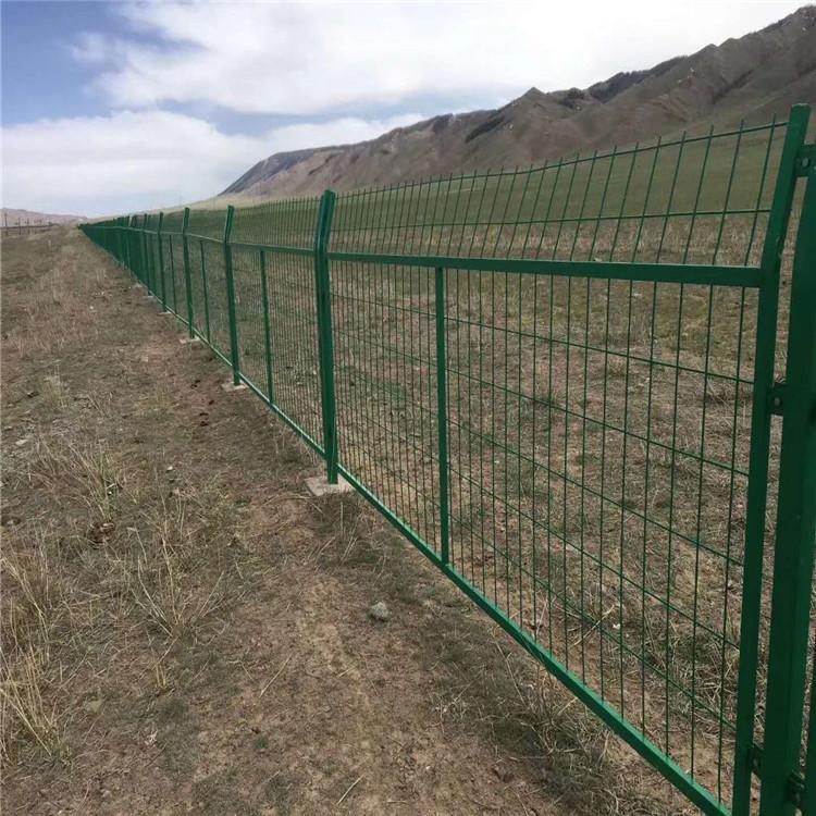 高速公路網片護欄圖片4 高速公路網片護欄圖片4