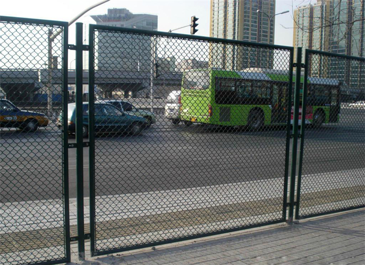 四川體育場網(wǎng)欄圖片4 四川體育場網(wǎng)欄圖片4