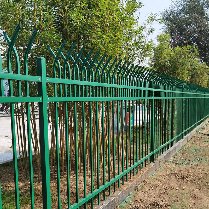 園區學校隔離防護圍墻圖片4 園區學校隔離防護圍墻圖片4