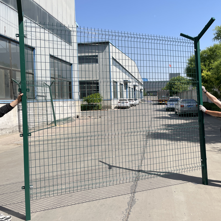 廣東機(jī)場(chǎng)外圍防御網(wǎng)圍界 圖片1 廣東機(jī)場(chǎng)外圍防御網(wǎng)圍界 圖片1