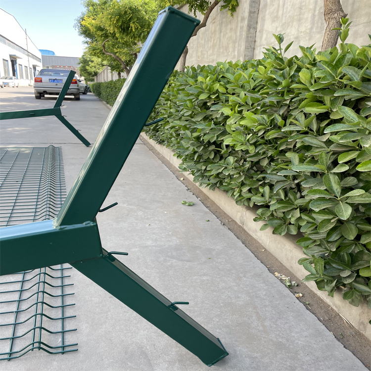 廣東機(jī)場(chǎng)外圍防御網(wǎng)圍界 圖片4 廣東機(jī)場(chǎng)外圍防御網(wǎng)圍界 圖片4