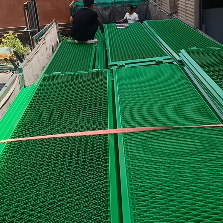 四川高速公路防眩網圖片2 四川高速公路防眩網圖片2