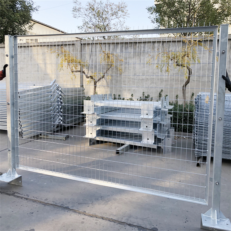 高速鐵路防護柵欄是行車安全的重要防護設施圖片2 高速鐵路防護柵欄是行車安全的重要防護設施圖片2