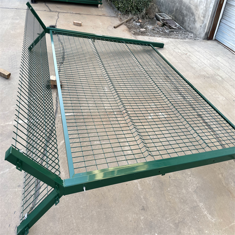 機(jī)場(chǎng)刀斧式刺網(wǎng)圈更換注意事項(xiàng)圖片4 機(jī)場(chǎng)刀斧式刺網(wǎng)圈更換注意事項(xiàng)圖片4