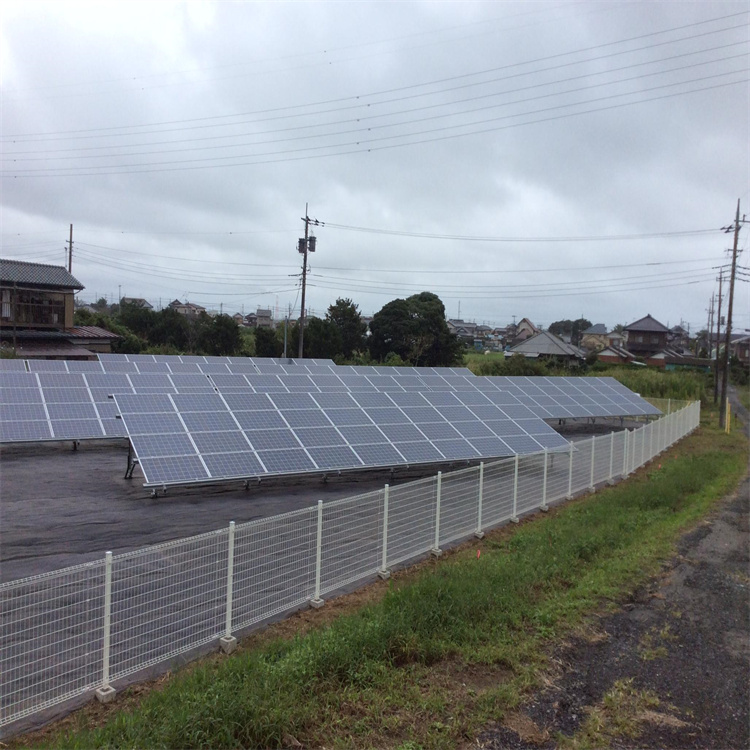 光伏發電廠圍欄網圖片3 光伏發電廠圍欄網圖片3