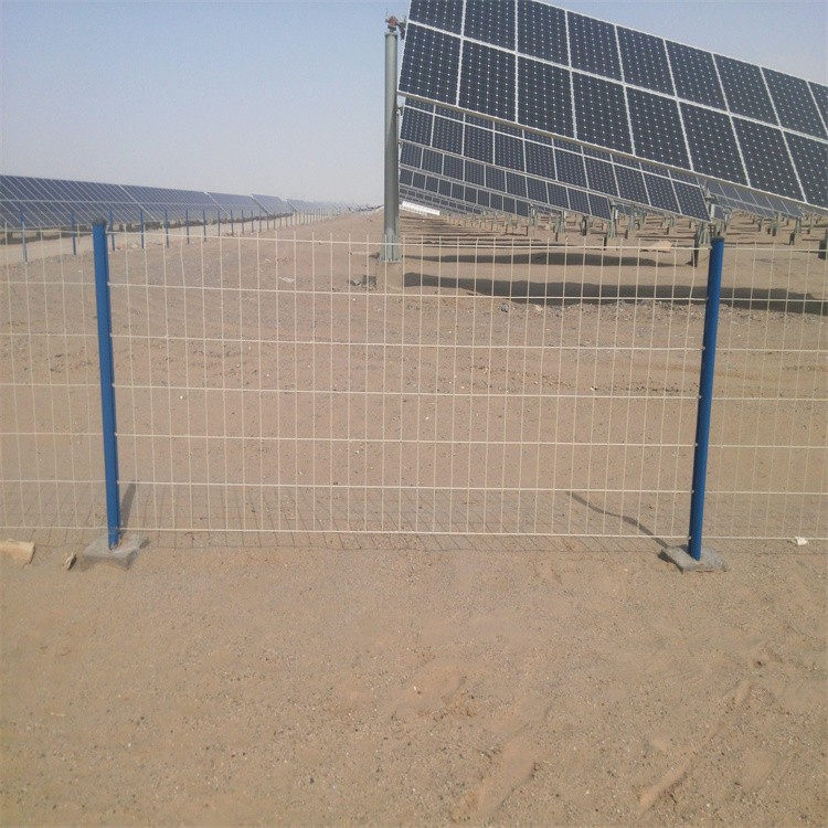 光伏發電廠圍欄網圖片4 光伏發電廠圍欄網圖片4
