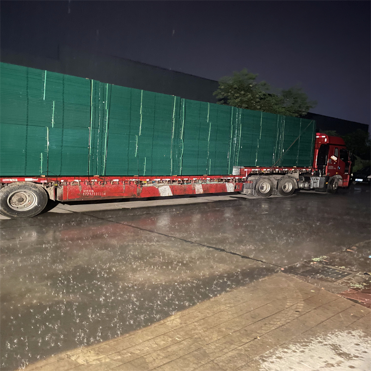 機(jī)場(chǎng)停機(jī)坪圍界網(wǎng)的選用圖片2 機(jī)場(chǎng)停機(jī)坪圍界網(wǎng)的選用圖片2