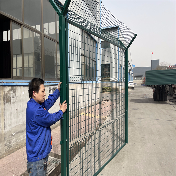 廣東飛機場隔離柵圍界工程案例圖片5 廣東飛機場隔離柵圍界工程案例圖片5