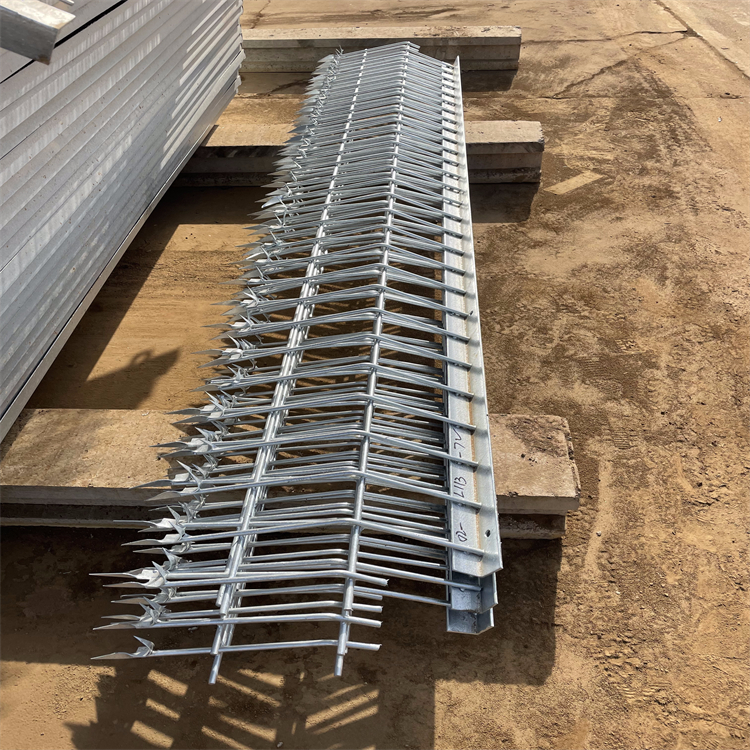 鐵路熱鍍鋅防爬刺價格差距巨大圖片4 鐵路熱鍍鋅防爬刺價格差距巨大圖片4