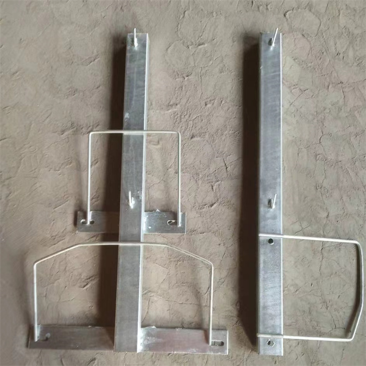 安徽鐵路支架刀刺網熱鍍鋅處理圖片4 安徽鐵路支架刀刺網熱鍍鋅處理圖片4