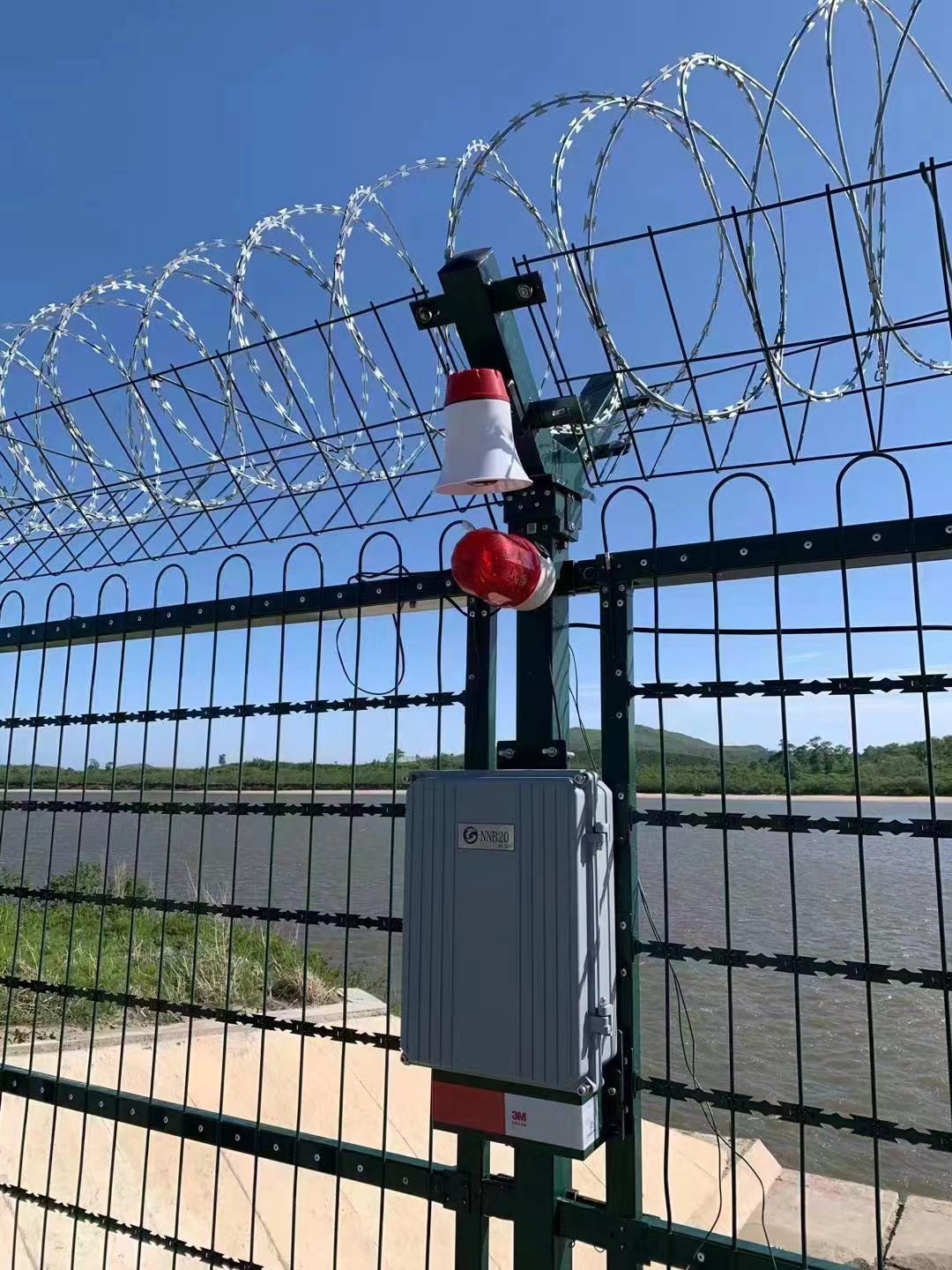 機場刺絲滾籠安裝規范