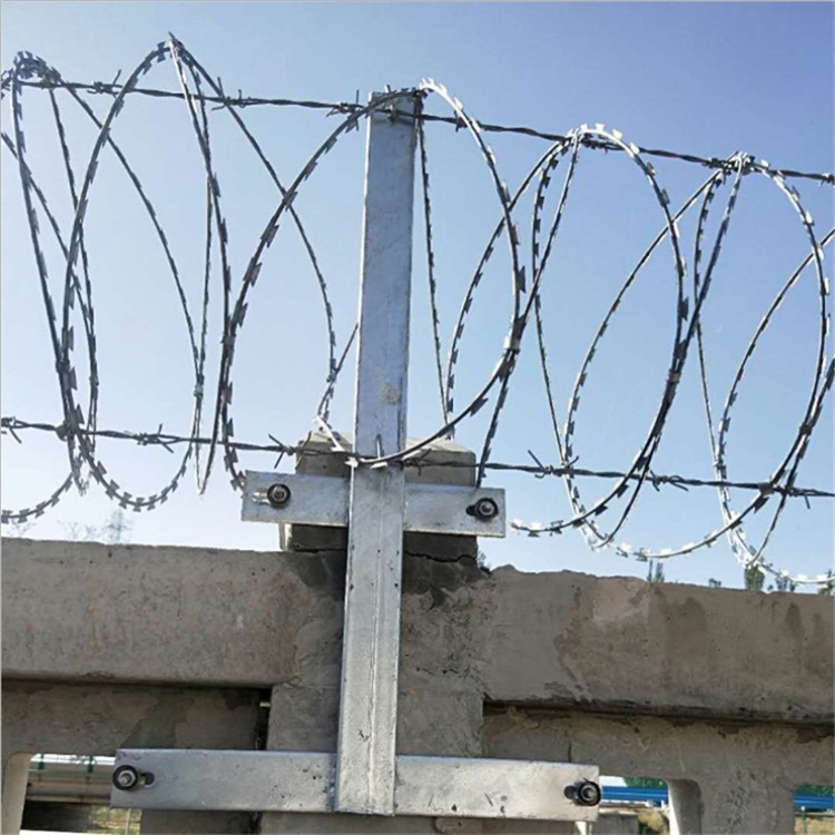 貴州高鐵防護刺絲滾籠支架系列用品圖片5 貴州高鐵防護刺絲滾籠支架系列用品圖片5