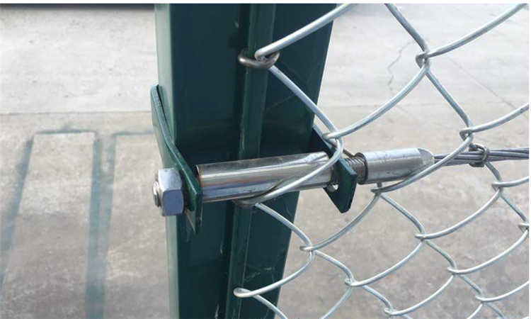 機場鋁包鋼圍界工程案例圖片5 機場鋁包鋼圍界工程案例圖片5