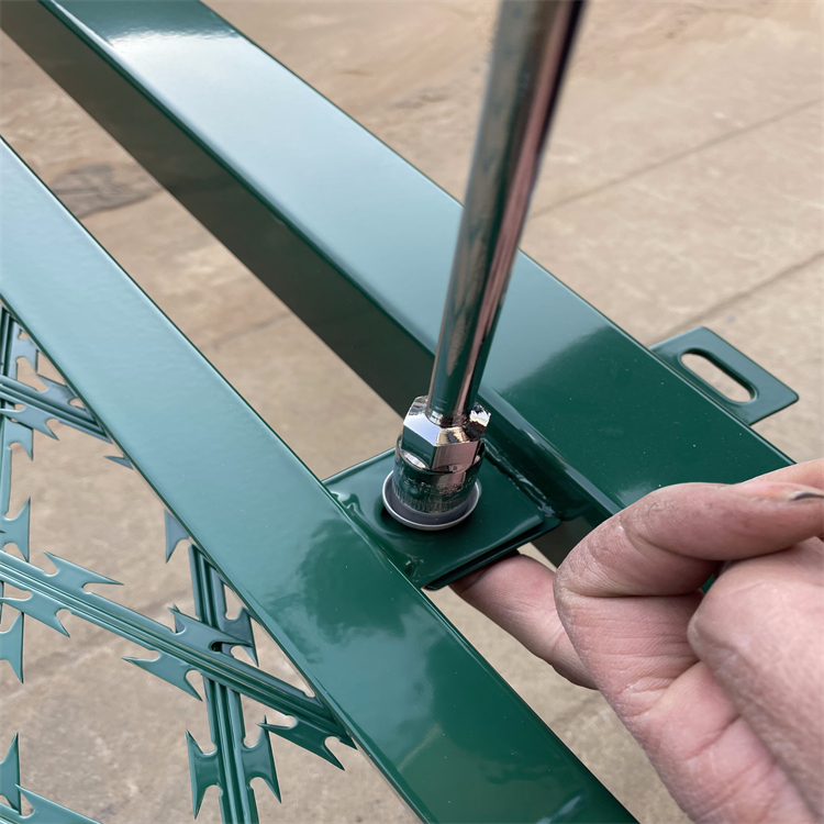 監(jiān)獄金屬隔離網(wǎng)如何驗(yàn)收合格圖片7 監(jiān)獄金屬隔離網(wǎng)如何驗(yàn)收合格圖片7