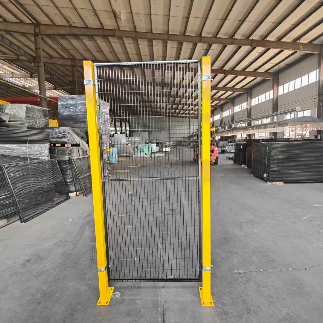 機(jī)器人小孔隔離網(wǎng)圍欄圖片4