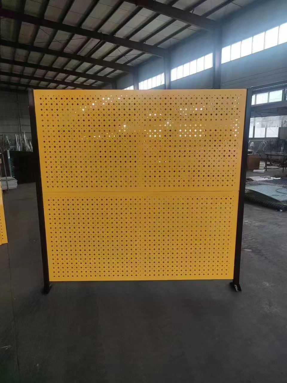 機(jī)器人小孔隔離網(wǎng)圍欄圖片8