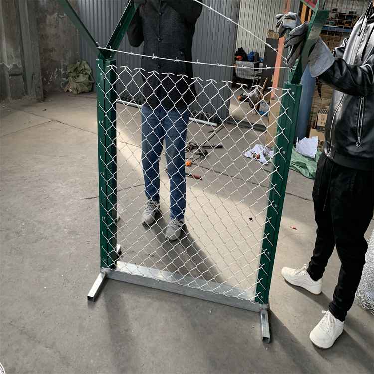 熱鍍鋅不銹鋼刺絲滾籠鐵蒺藜圖片4 熱鍍鋅不銹鋼刺絲滾籠鐵蒺藜圖片4